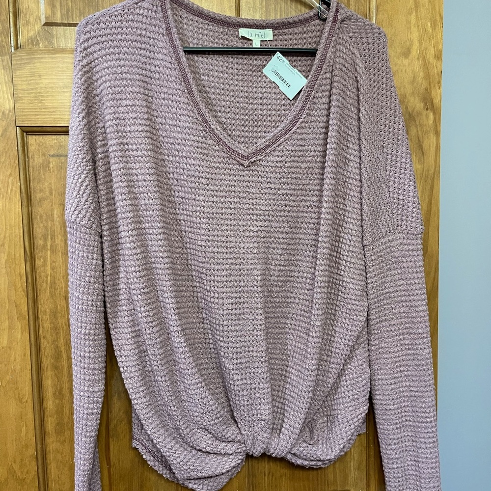 Twist Front Long Sleeve